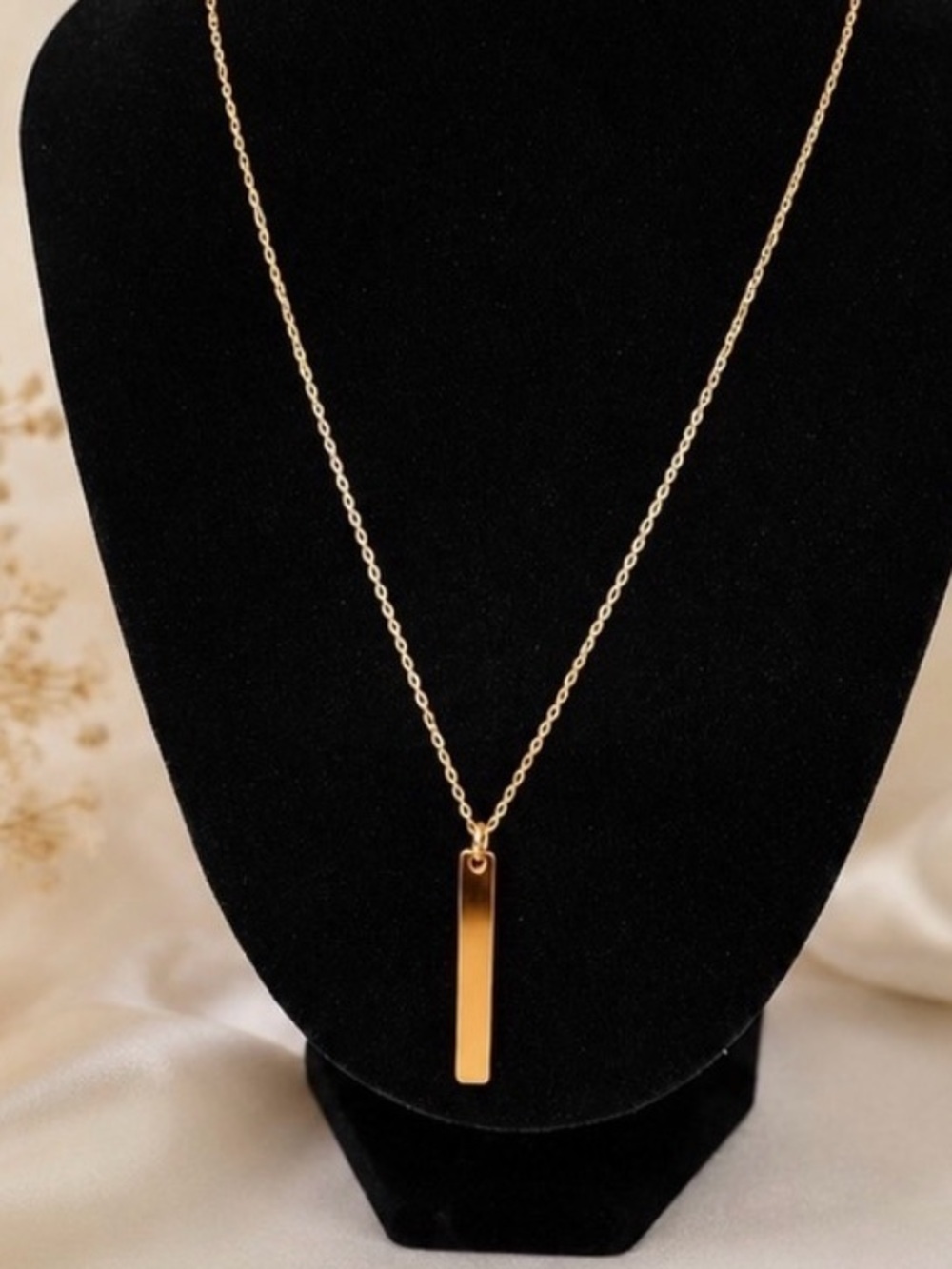 Plunder Design Minimalist Verticle Rose Gold Bar Necklace Delicate Elegance
